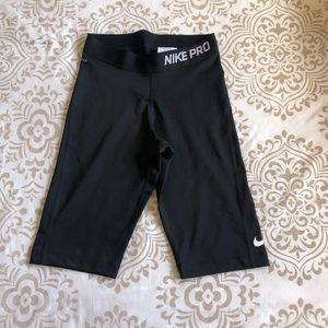 NIKE BIKER SHORTS